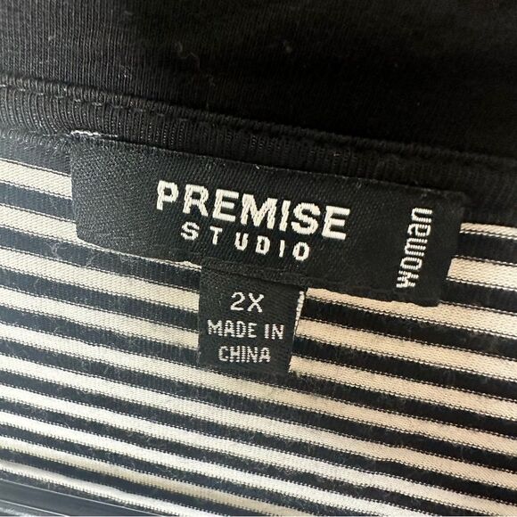 Premise Studio size 2XL top - Picture 3 of 4